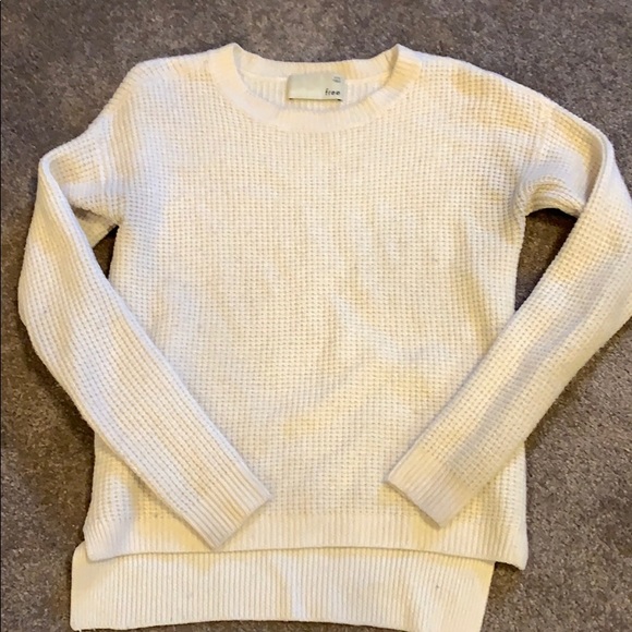 Aritzia Wilfred Free Isabelli Sweater
